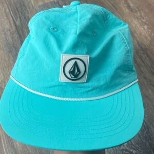 VOLCOM hat NWT